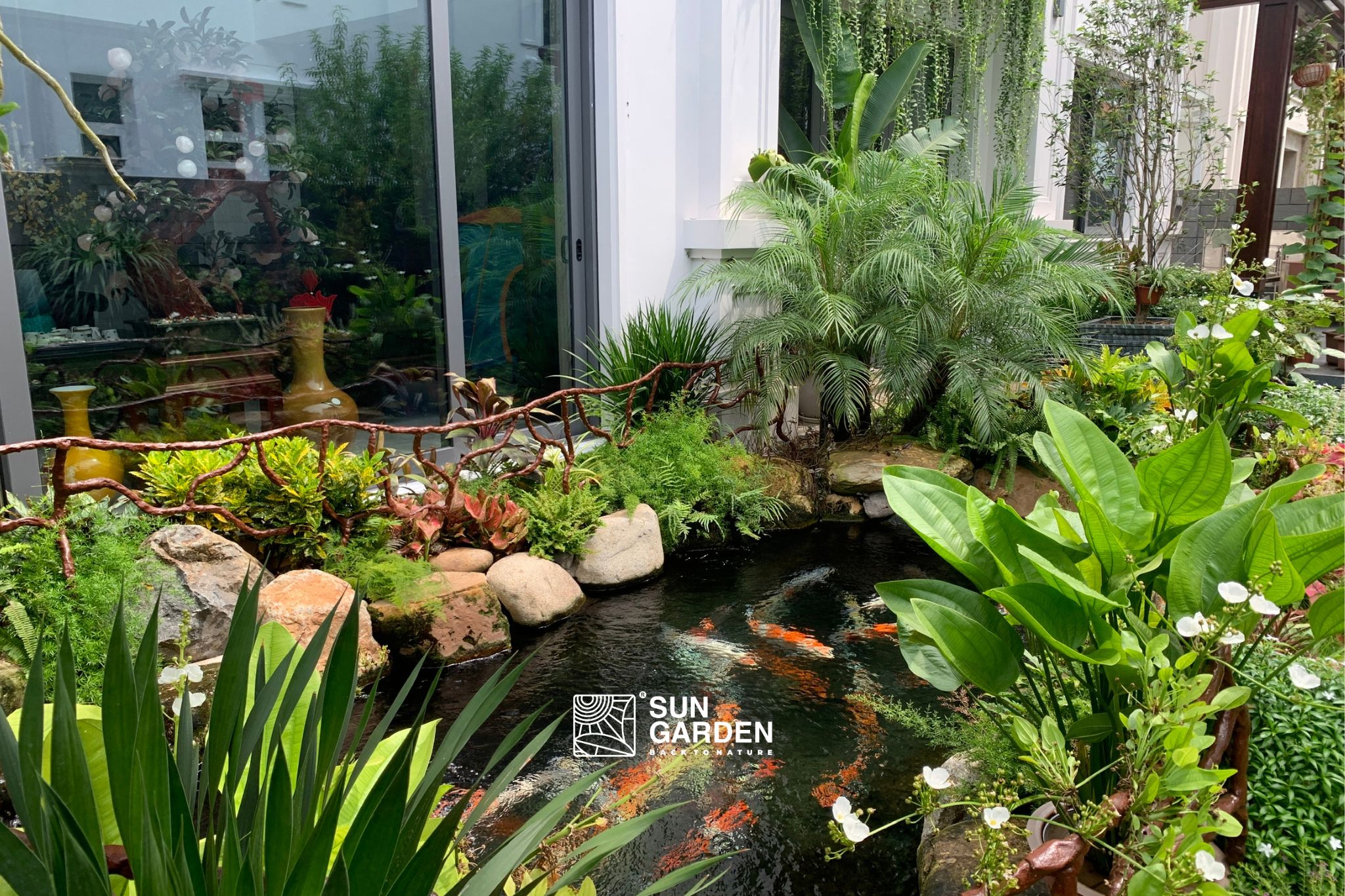 Sân vườn sau nhà ống 5