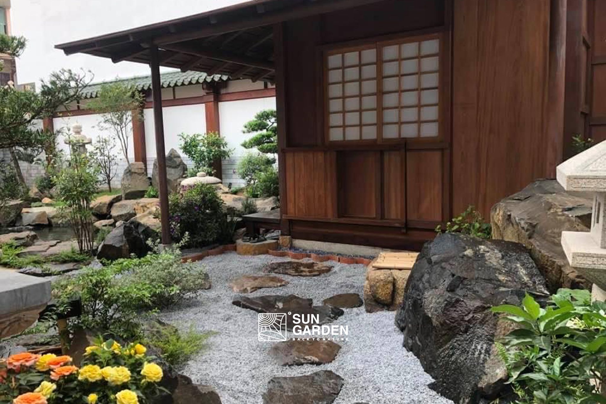 Sân vườn sau nhà ống 3